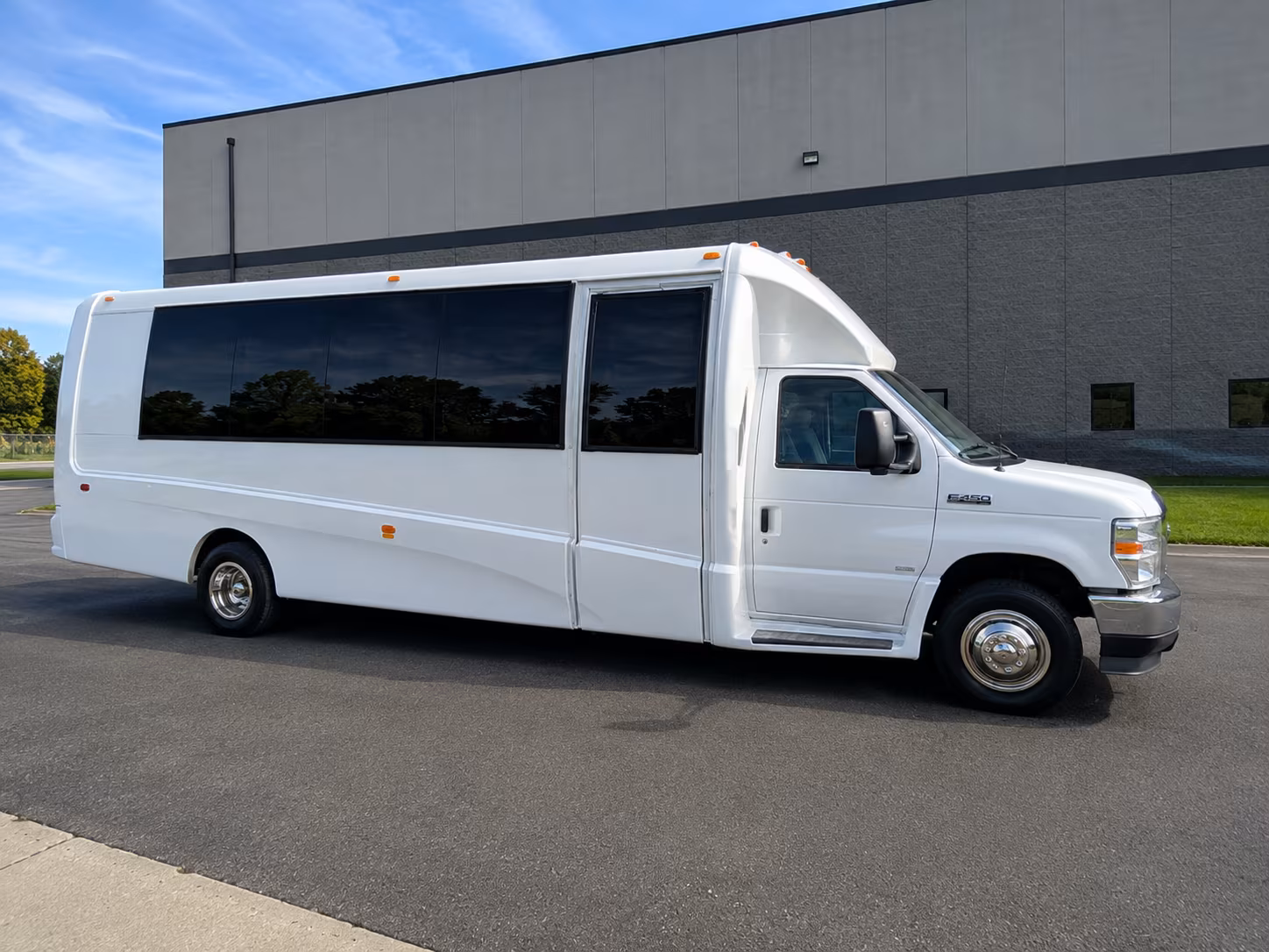 book a bus for your next field trip 1