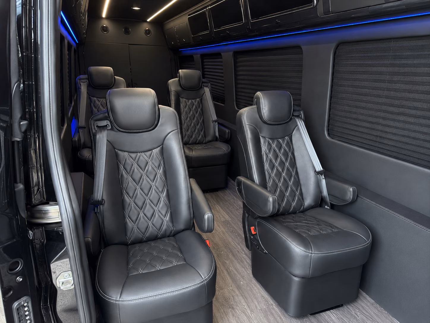 book a bus for your next prom 3
