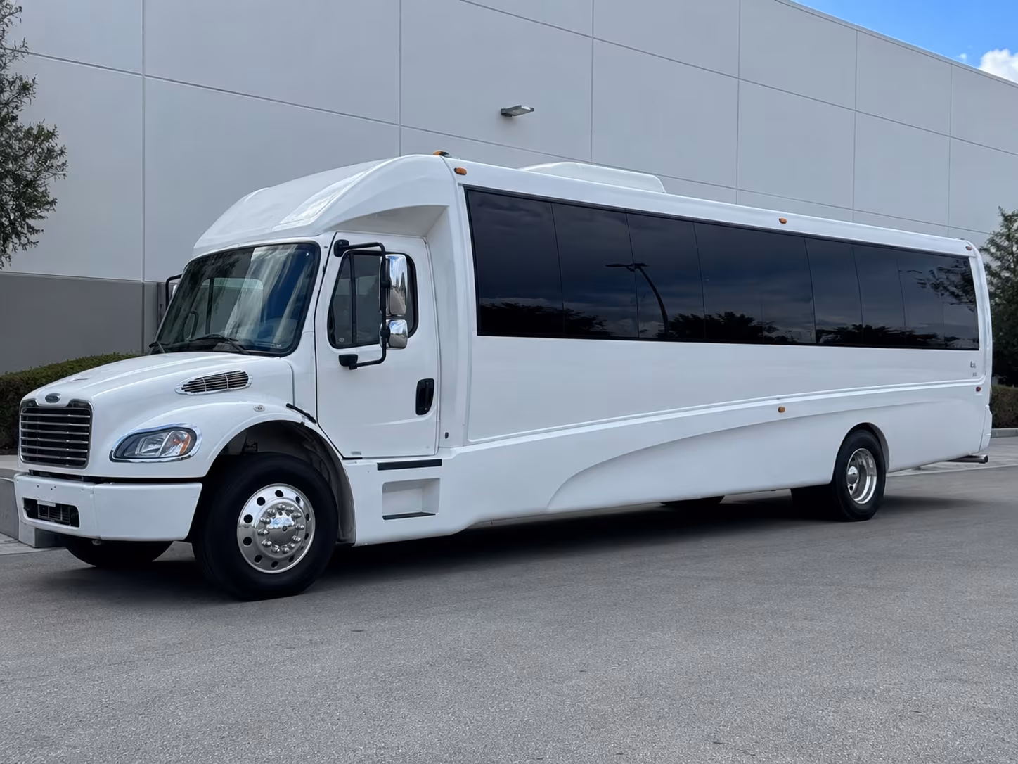 party buses for santa clara bachelorette bar crawls along the alameda