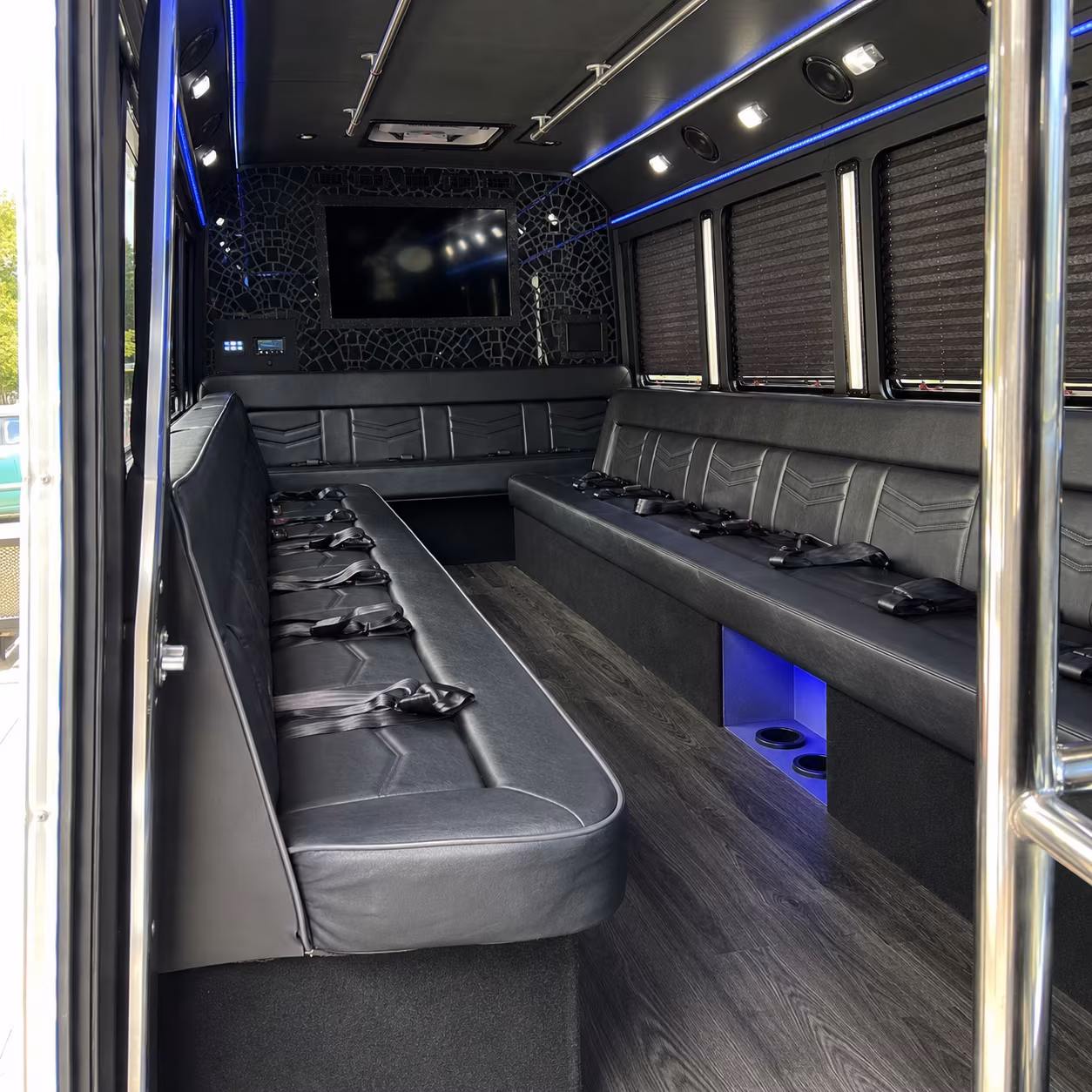 party buses to levi s stadium concerts and festival events in santa clara