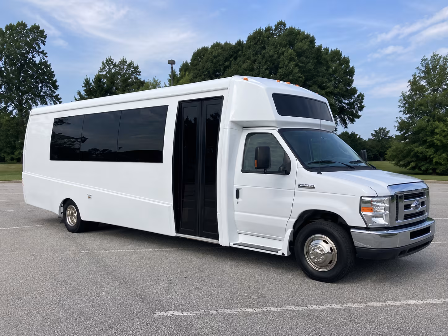 santa clara 18 passenger party bus