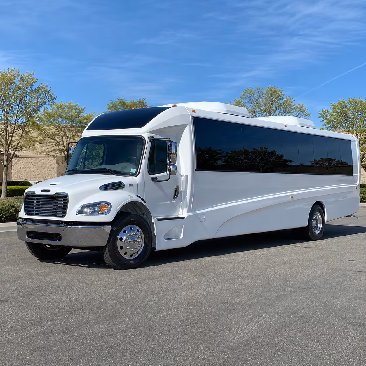 santa clara 25 passenger minibus