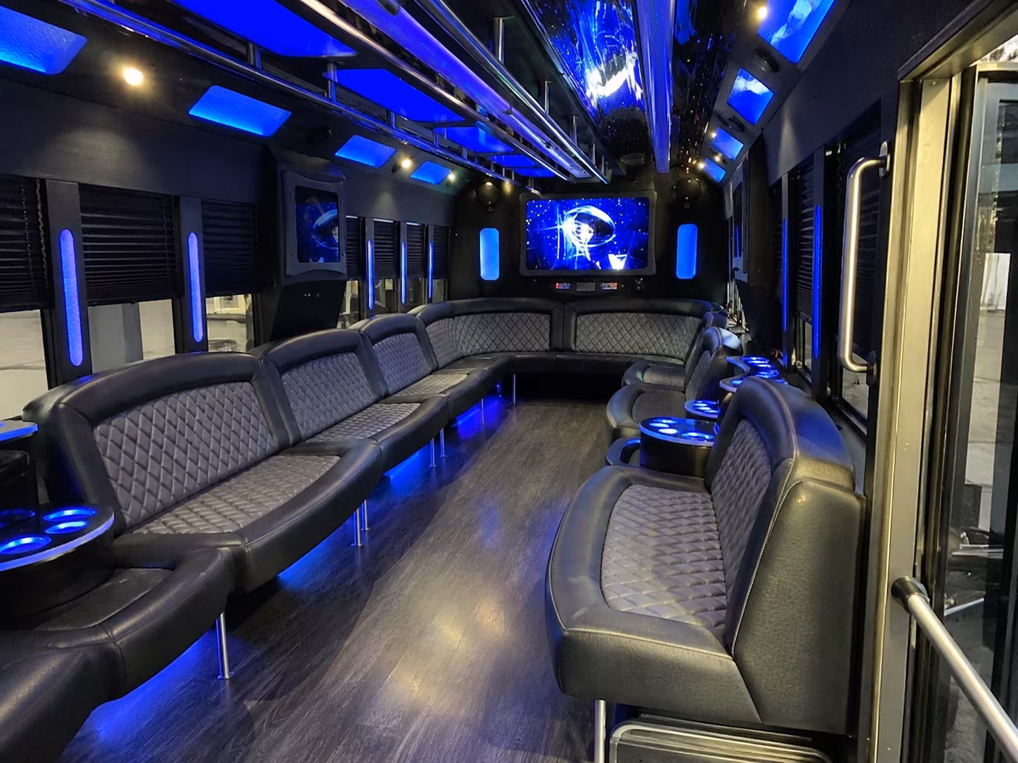 santa clara 28 passenger party bus interior